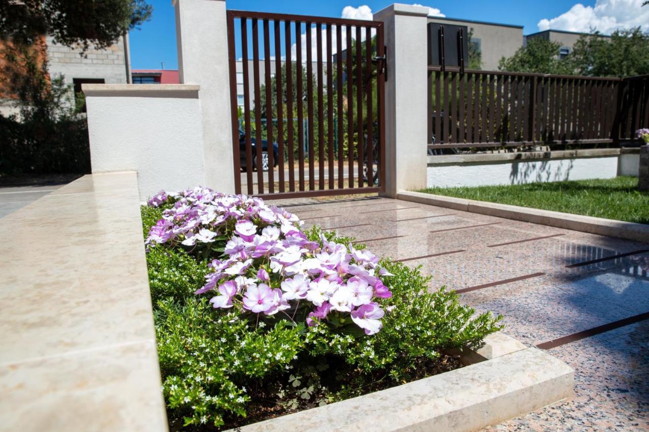 Studio Apartment Noah Rovinj Luaran gambar